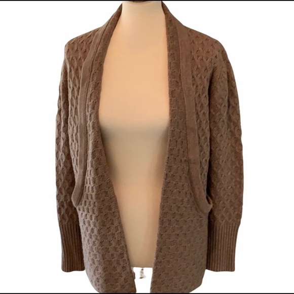 Tan Cardigan Sweater with full pockets - Picture 1 of 4